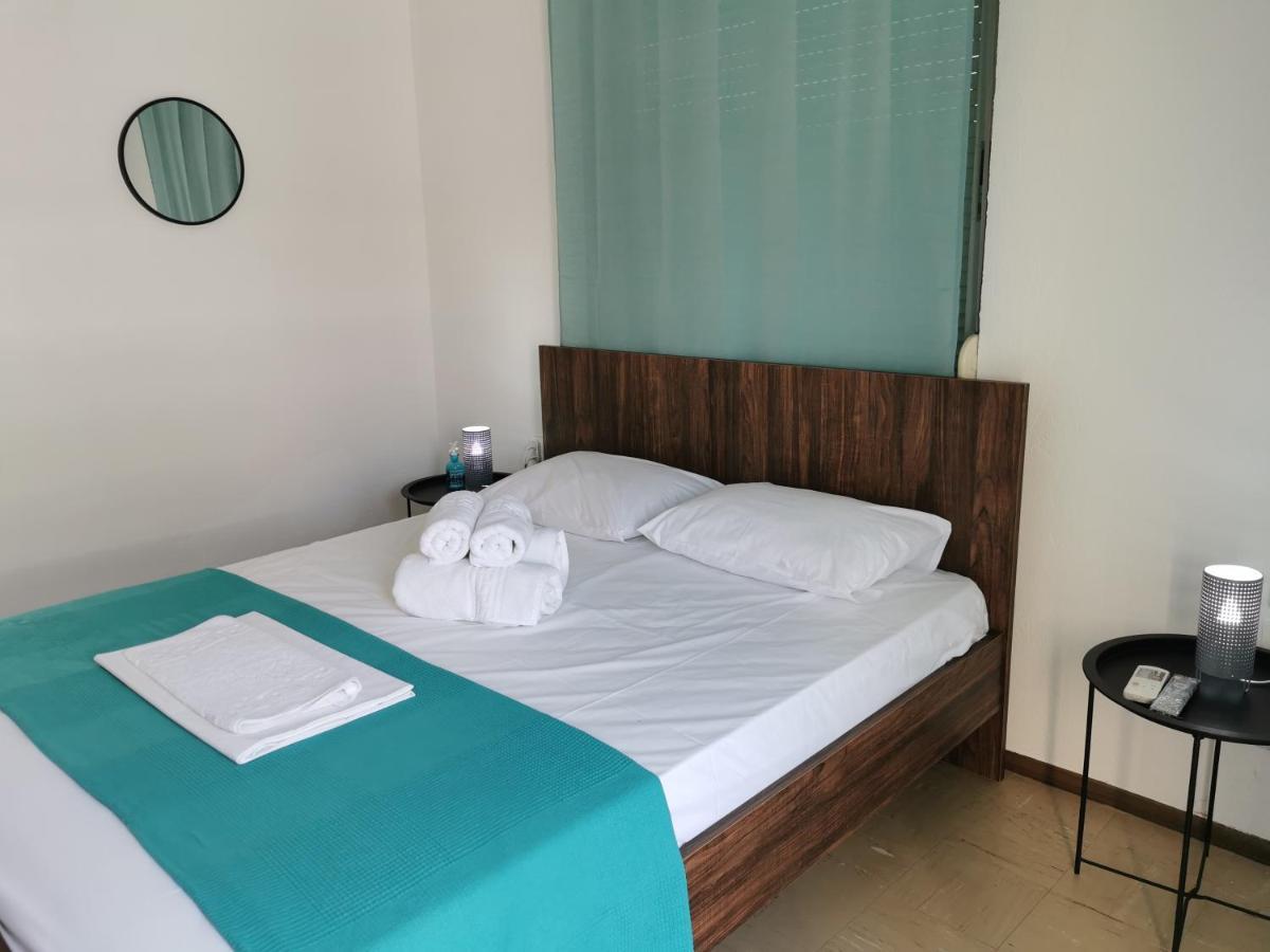 La Familia Apartments Olympiakí Aktí المظهر الخارجي الصورة