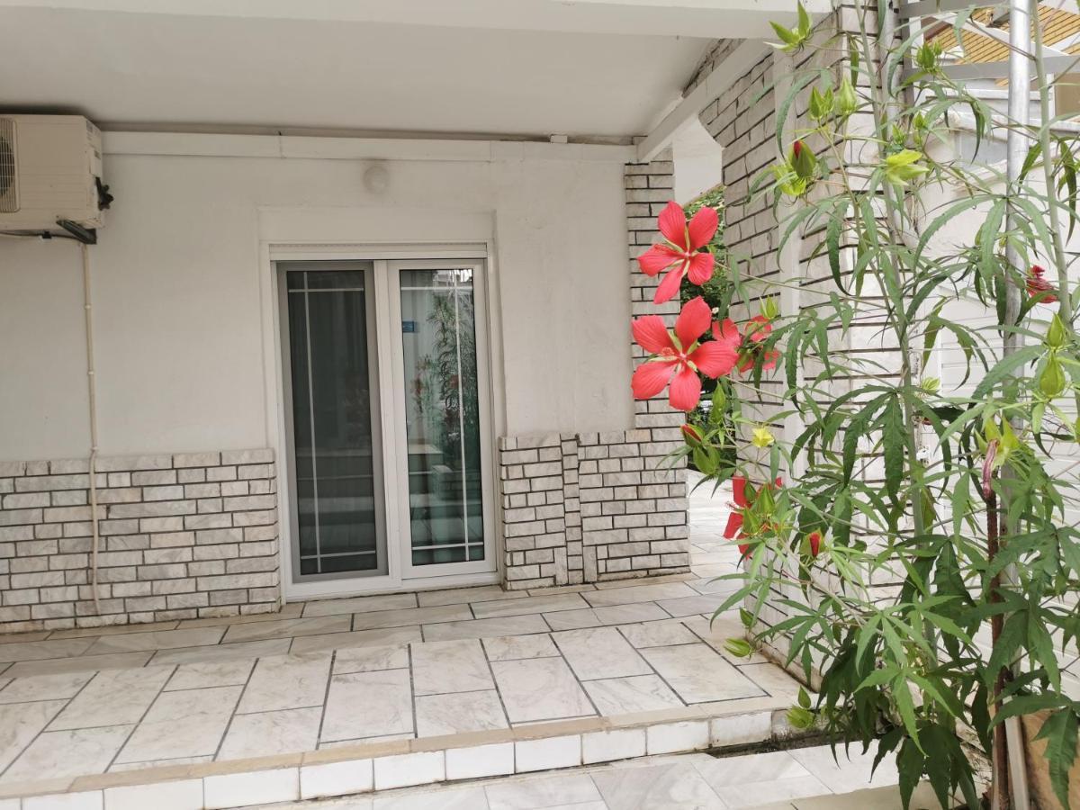 La Familia Apartments Olympiakí Aktí المظهر الخارجي الصورة
